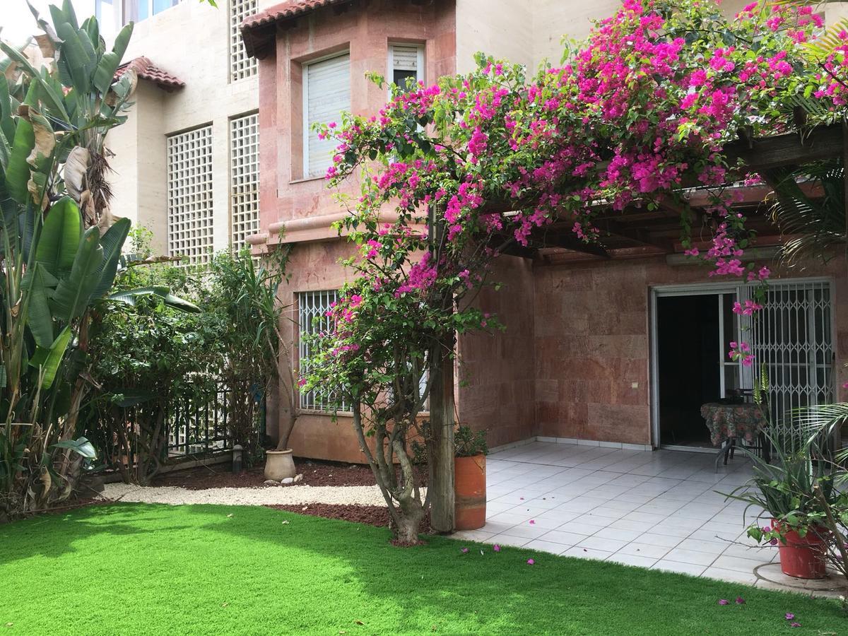 Pool & Garden Aparthotel Rehovot Luaran gambar
